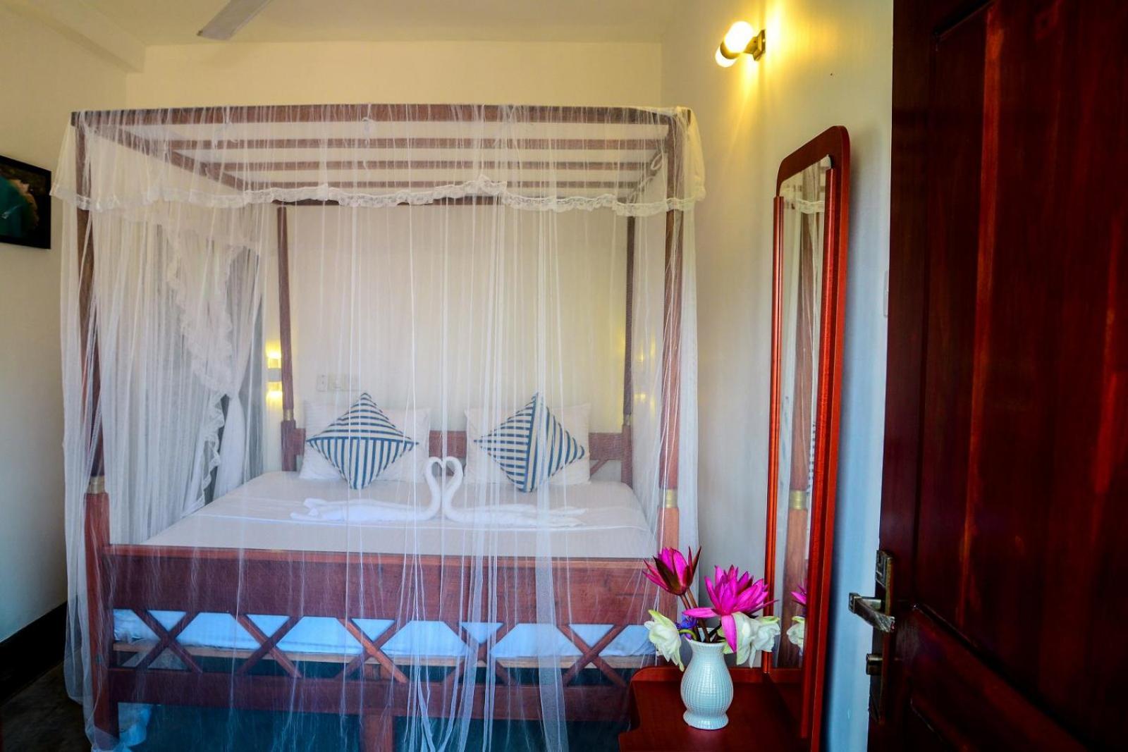 Hotel Coconut Style Restaurant & Milinda Guest Unawatuna Esterno foto