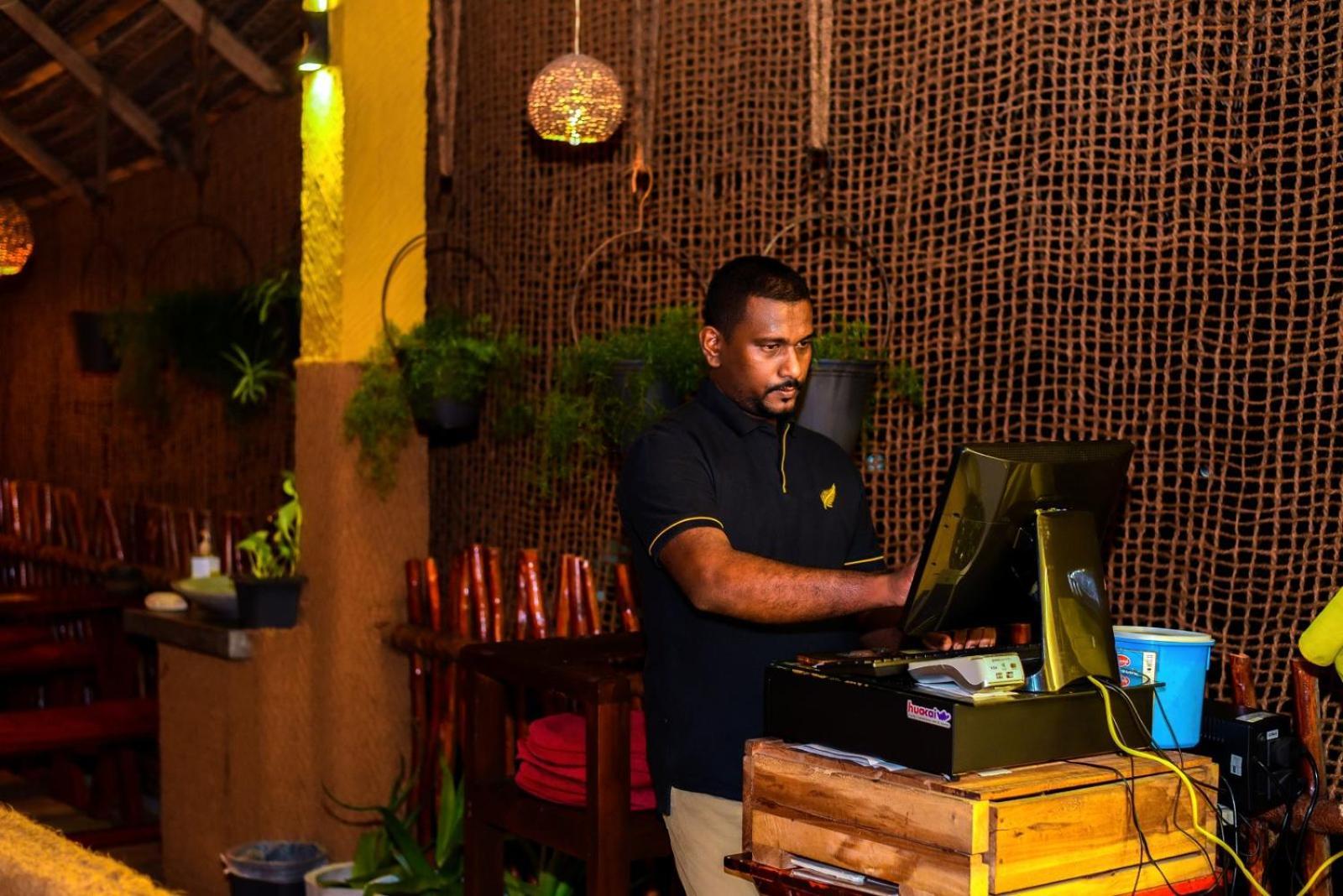 Hotel Coconut Style Restaurant & Milinda Guest Unawatuna Esterno foto